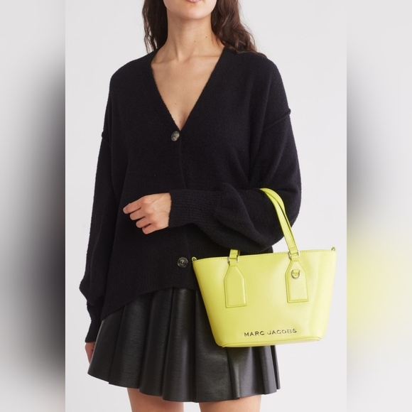 Marc Jacobs Small Satchel Bag. - Picture 8 of 10